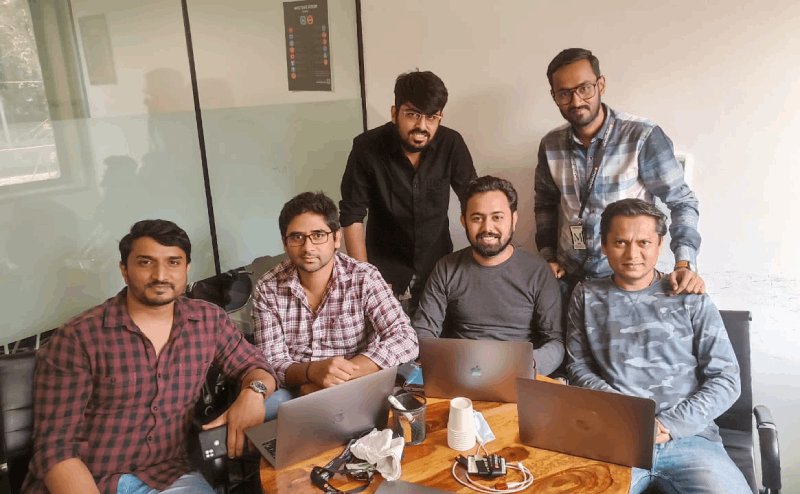 Vishal with Mobile Team- LogiNext