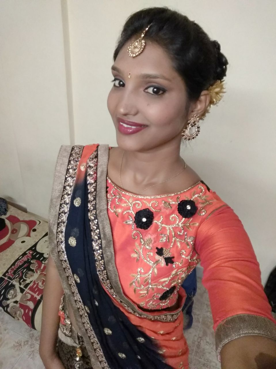 Ragitha Hobbies- MAKE-UP, HAIRSTYLE, DRESSING